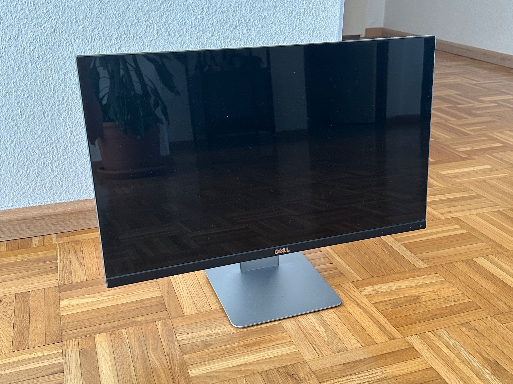 Dell Monitor: 24“ Bildschirm von Dell – Usato da Neuenhof venduto da tat_qm6s