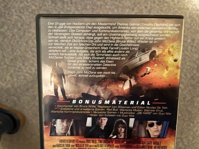 Tutti i DVDs: 2  x  Stück an DVD " Stirb langsam "  von Bruce Willis – Usato da Nottwil venduto da Frontal 2