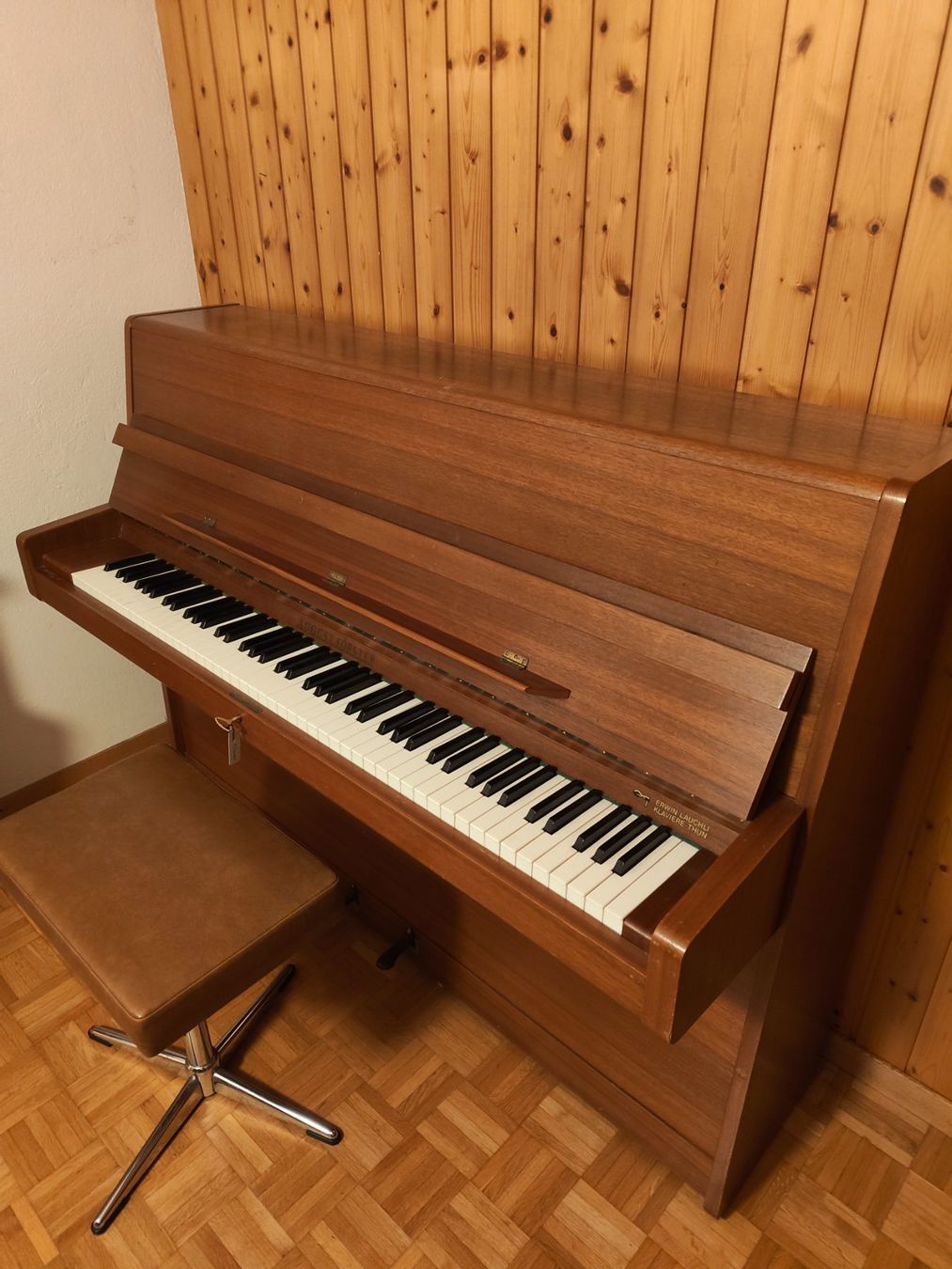 Musikinstrumente: Klavier – Gebraucht aus Bern von Vogularis