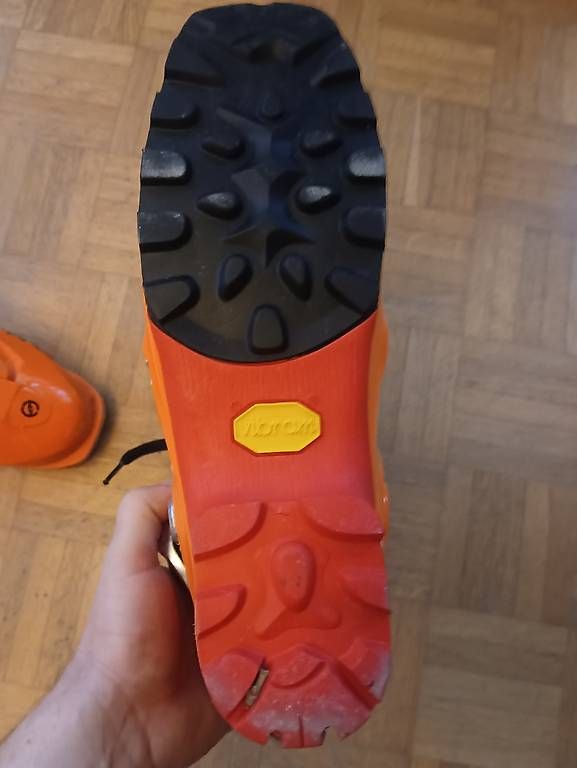 Scarpe da uomo: Scarponi per sci/pelli Scarpa Laser – Usato da Faido venduto da ManuelPizzocher 1