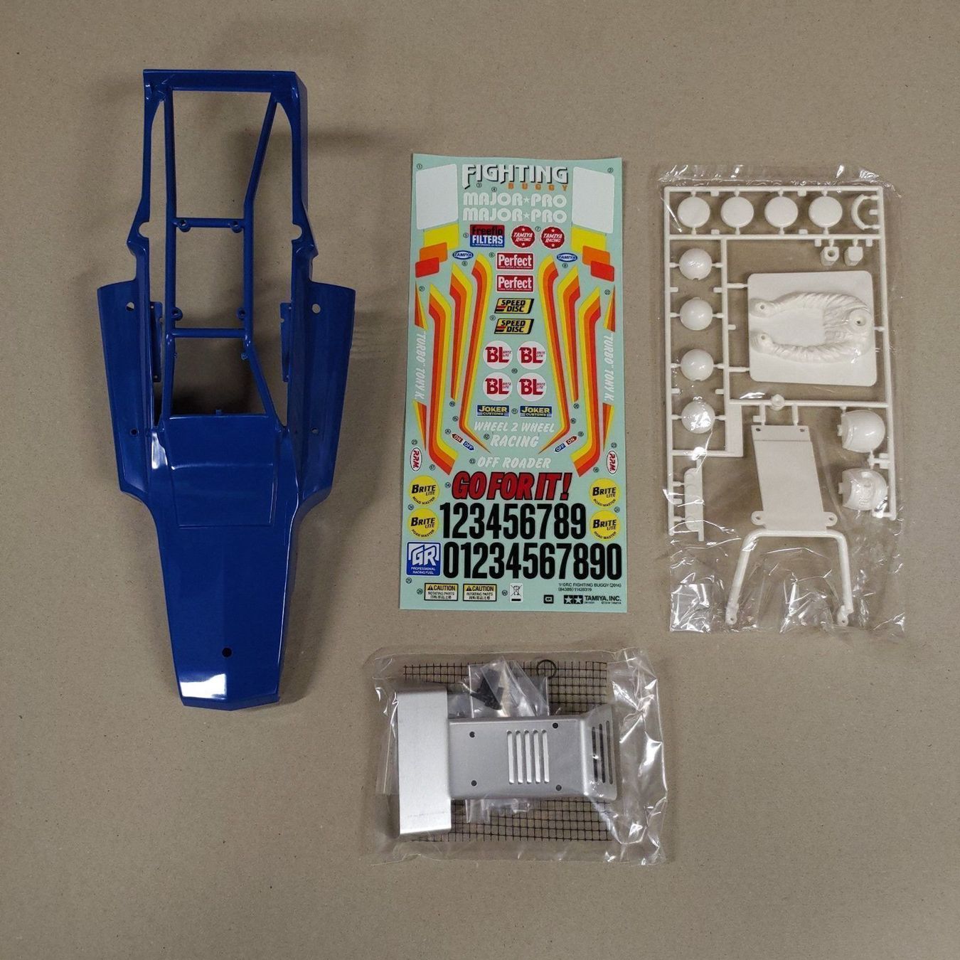 Tamiya RC Modellbau: Tamiya Fighting Buggy Karosserie – Neu (gemäss Beschreibung) aus Wetzikon ZH von Douglas-MD-11