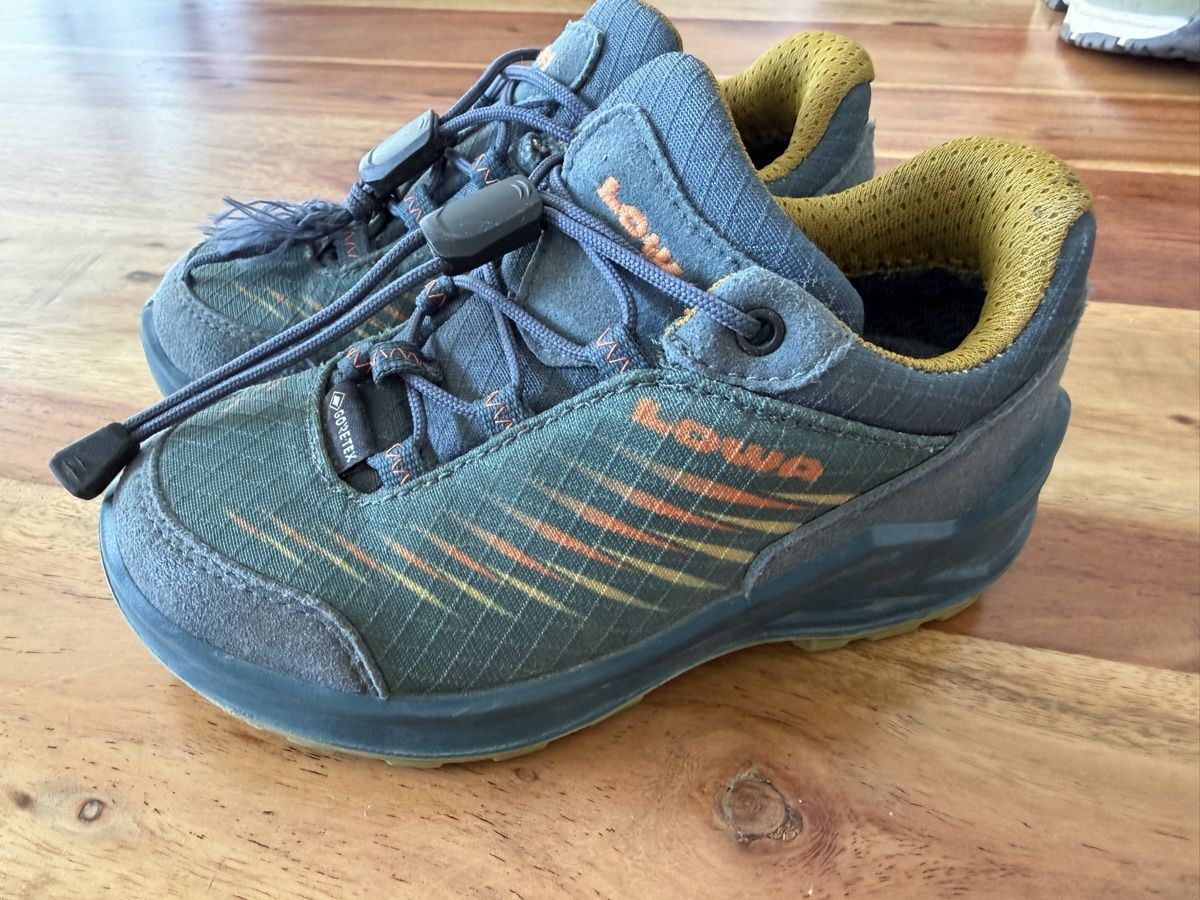 Lowa Scarpe per ragazzi: Lowa Multisportschuhe 27 – Usato da Wangen b. Olten venduto da yoshi82