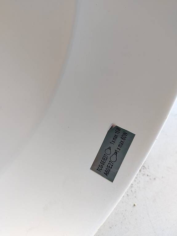 Lampadari & plafoniere: lampes industrielles suspensions grises – Usato da Puidoux venduto da Faucardeuse 3
