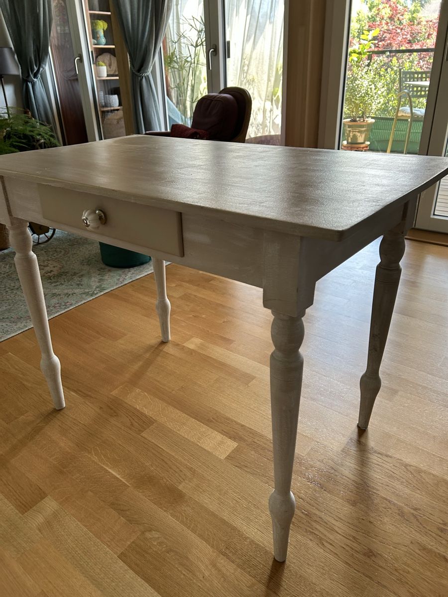 Scrivanie: Petit bureau en bois – Usato da La Tour-de-Peilz venduto da serard 1
