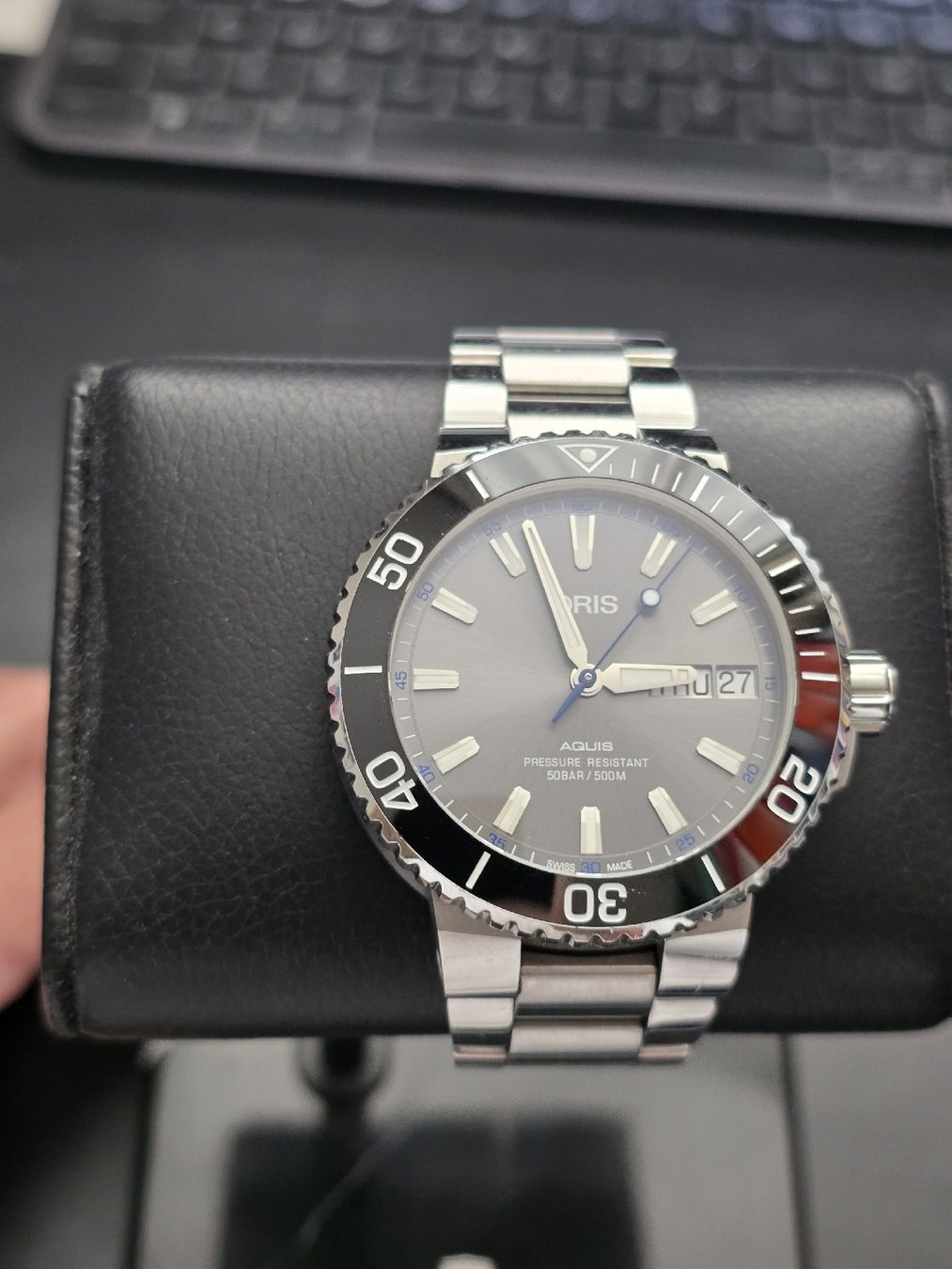 Oris Uhren: Oris Aquis Limited Edition Hammerhead – Gebraucht aus Zürich von Fash1on 2