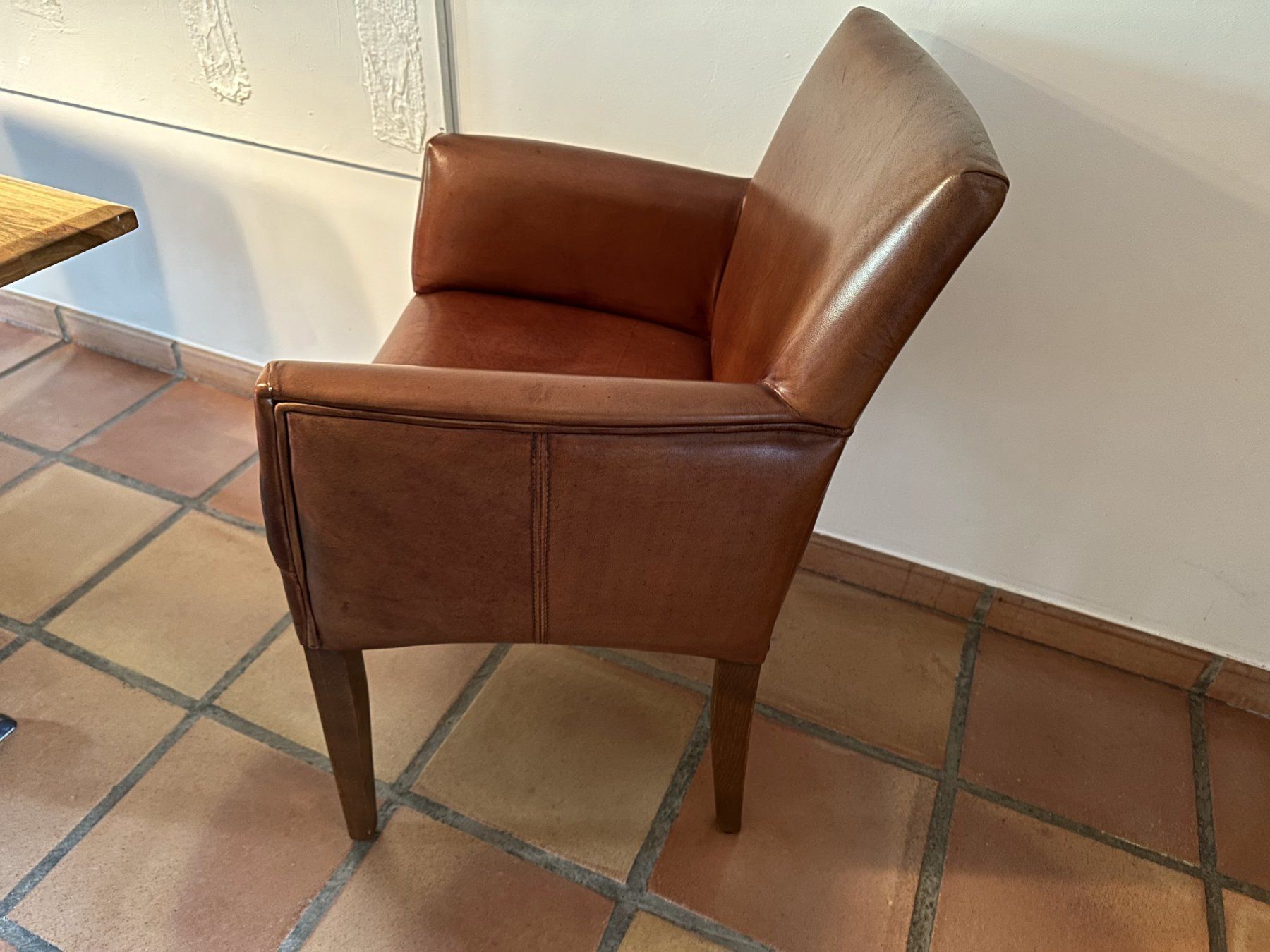 Interio Chaises: Esszimmerstühle 4x Büffelleder – D'occasion à Dübendorf par gruenis12