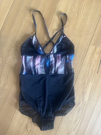H&M Body, Gr. 38,neuwertig