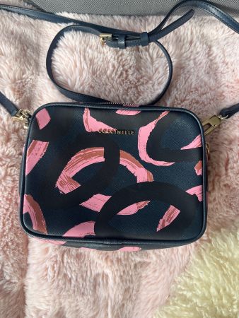 Coccinelle Tasche Rosa Navyblau