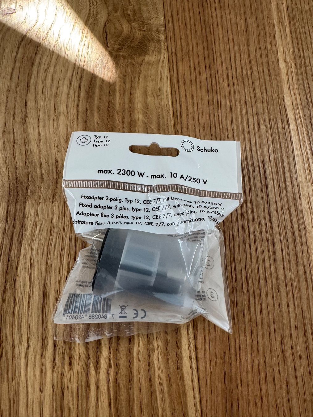Unità & Adattatore: Schuko Fixadapter Typ 12 CEE 7/7 – Nuovo e nell'imballaggio originale da Bern venduto da Mindz