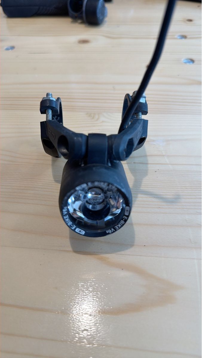 Flyer Pezzi di ricambio: E-BIKE V6 Lampe gebraucht – Usato da Tafers venduto da Re.Ts