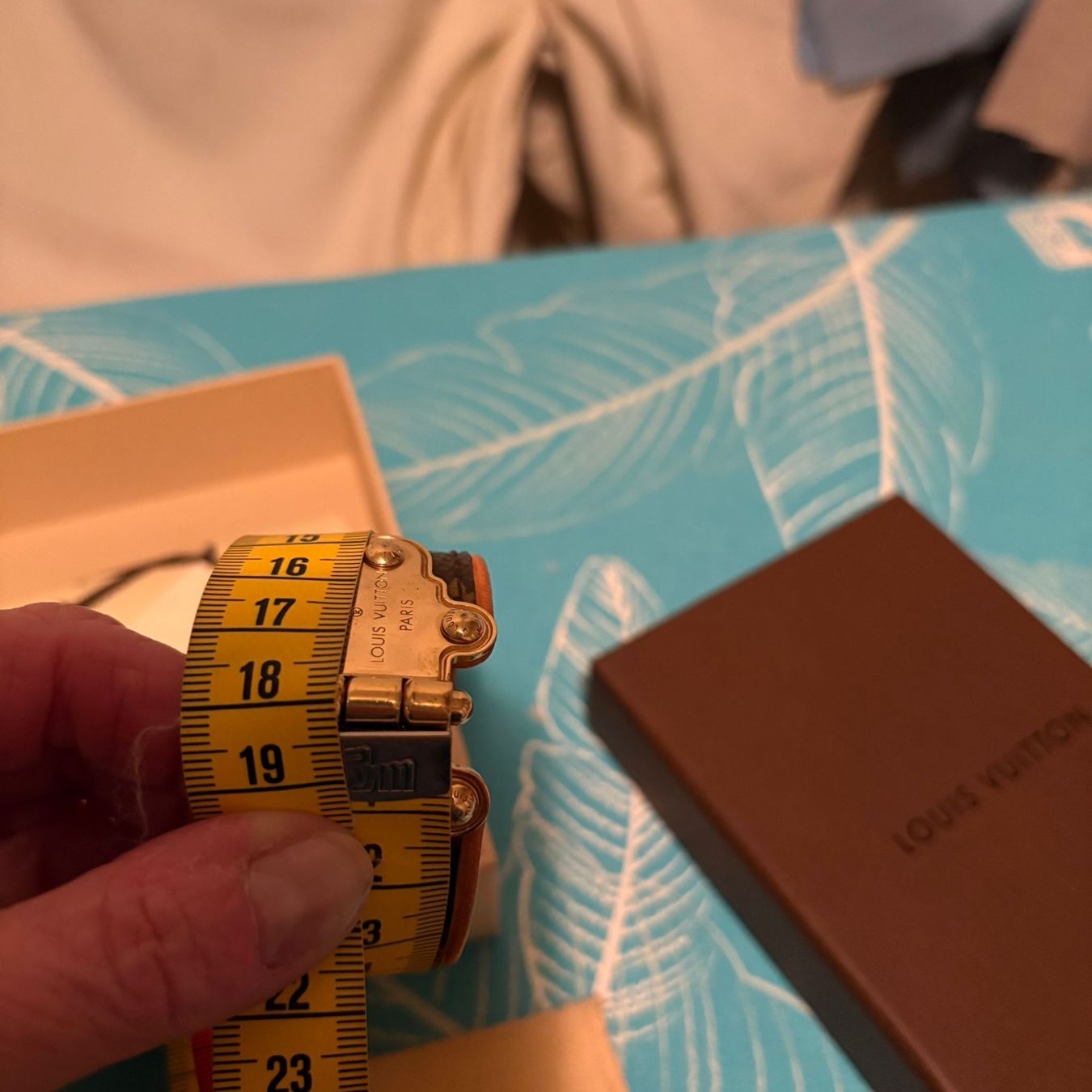 Bracciali & Braccialetti: Louis Vuitton   Bracciale Save it monogram originale – Usato da Cugnasco venduto da iva_yw8k 6