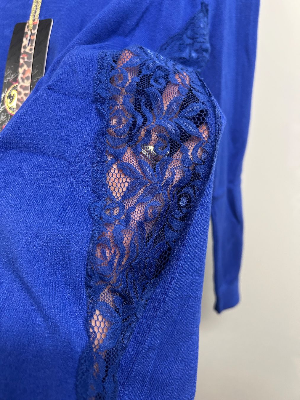 Maglioni & Felpe: Pullover Lang Figurbetont blau one size Neu – Nuovo e nell'imballaggio originale da Regensdorf venduto da Spyke55 1