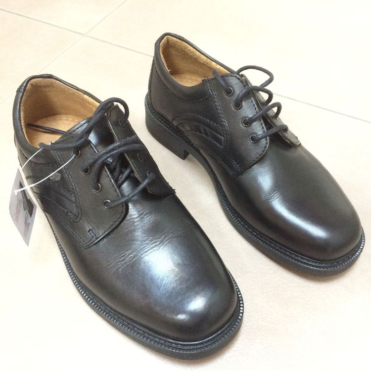 chaussures noires neuves taille 37 marque Prudence Macé