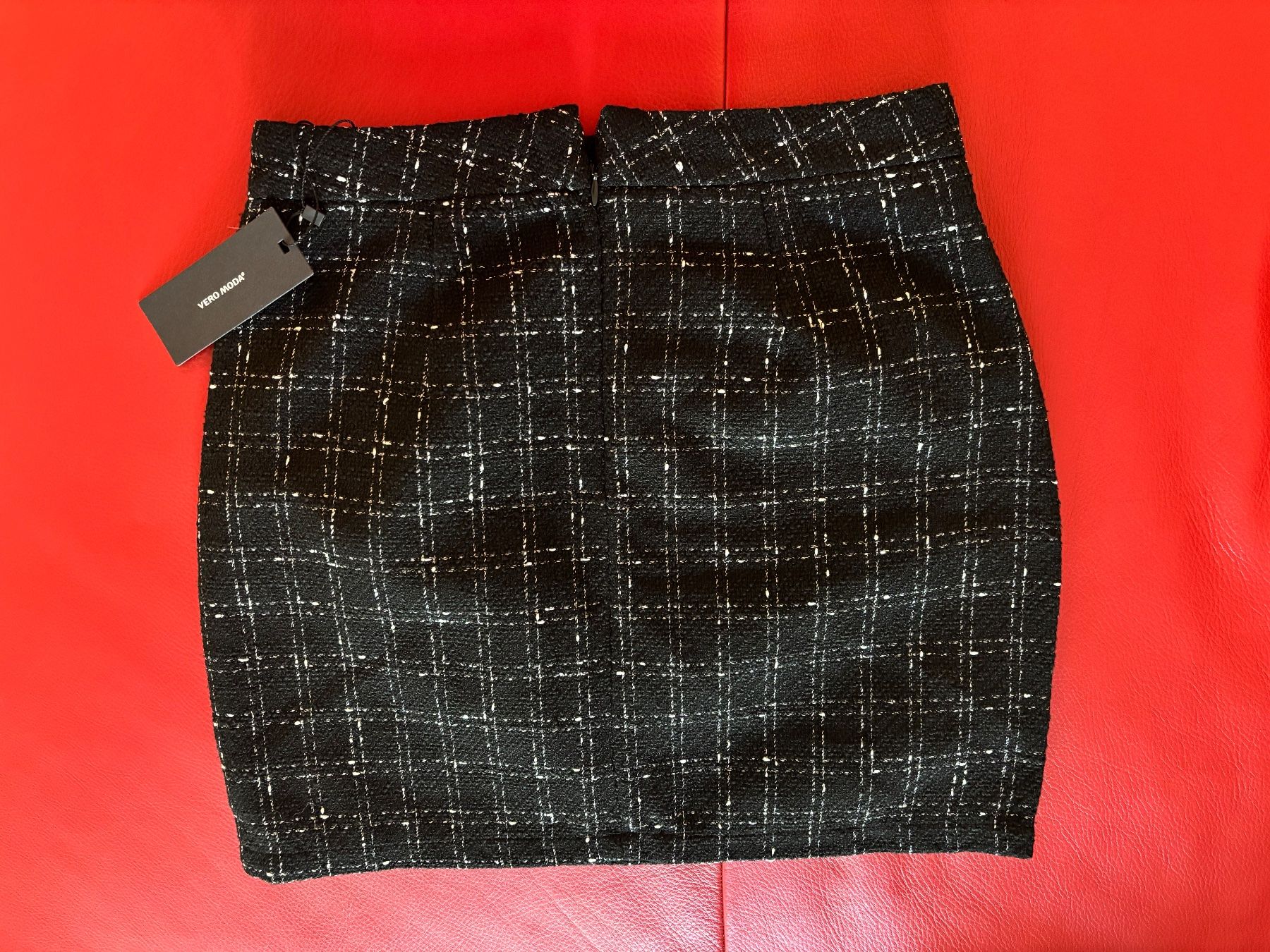 Vero Moda Röcke: kurzer Rock – Neu und originalverpackt aus luzern von Gipsy201 1