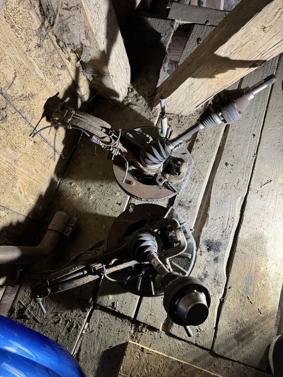 VW Touareg 7P 2010 -2018 Achsschenkel Vorne links+ Rechts | Kaufen auf ...