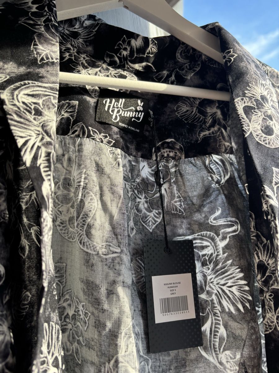 Camicette: Hell Bunny Gothic Kasumi Bluse Grösse S – Nuovo (secondo la descrizione) da Brugg AG venduto da ann_stf7 4