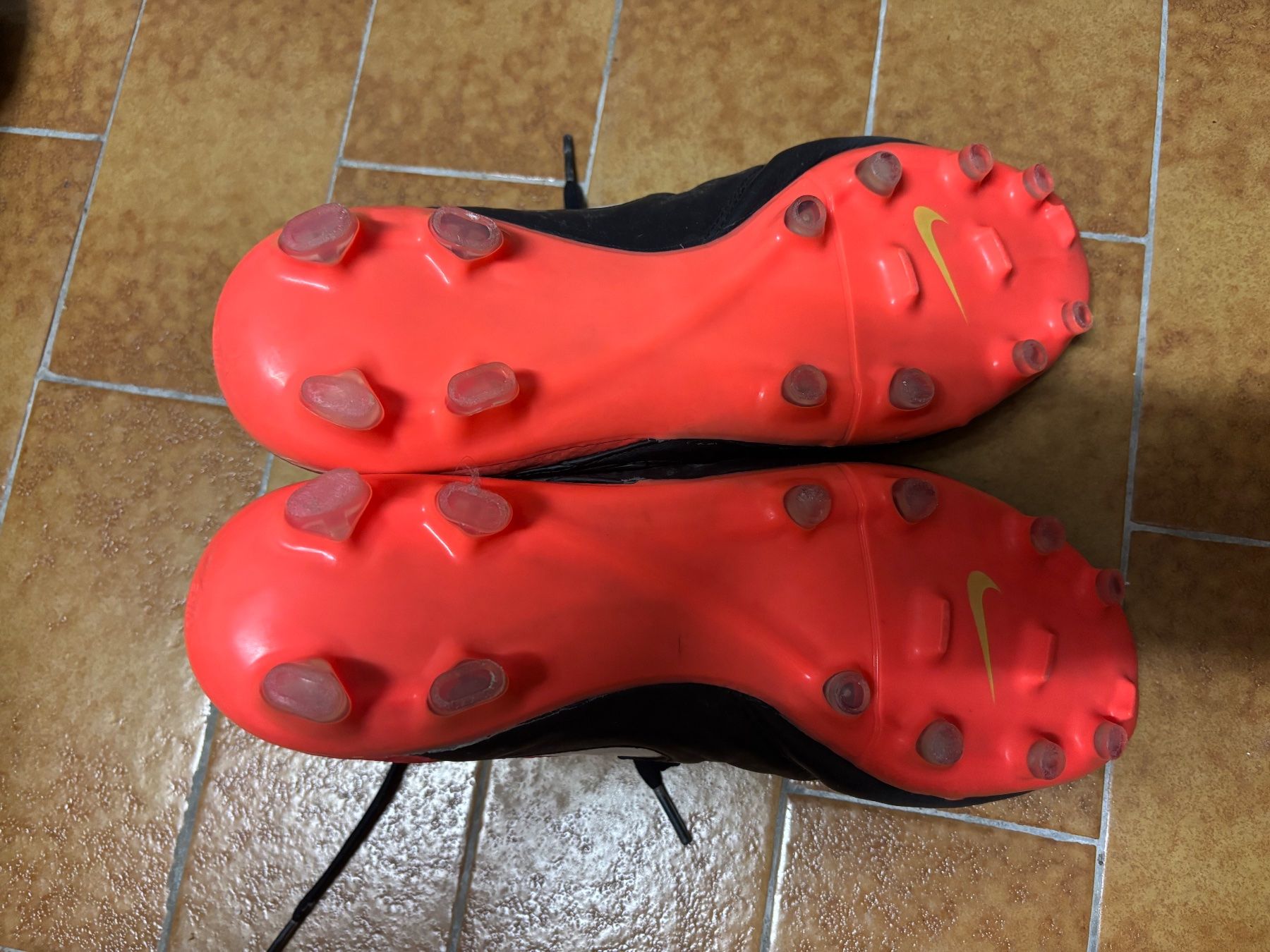 Nike Scarpe da uomo: Fussball Schuhe, Tiempo – Usato da ZOLLIKON venduto da FamilleArleti 2