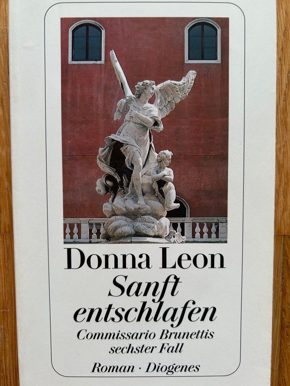 Libri: Donna Leon - Sanft entschlafen – Usato da Menziken venduto da August2023