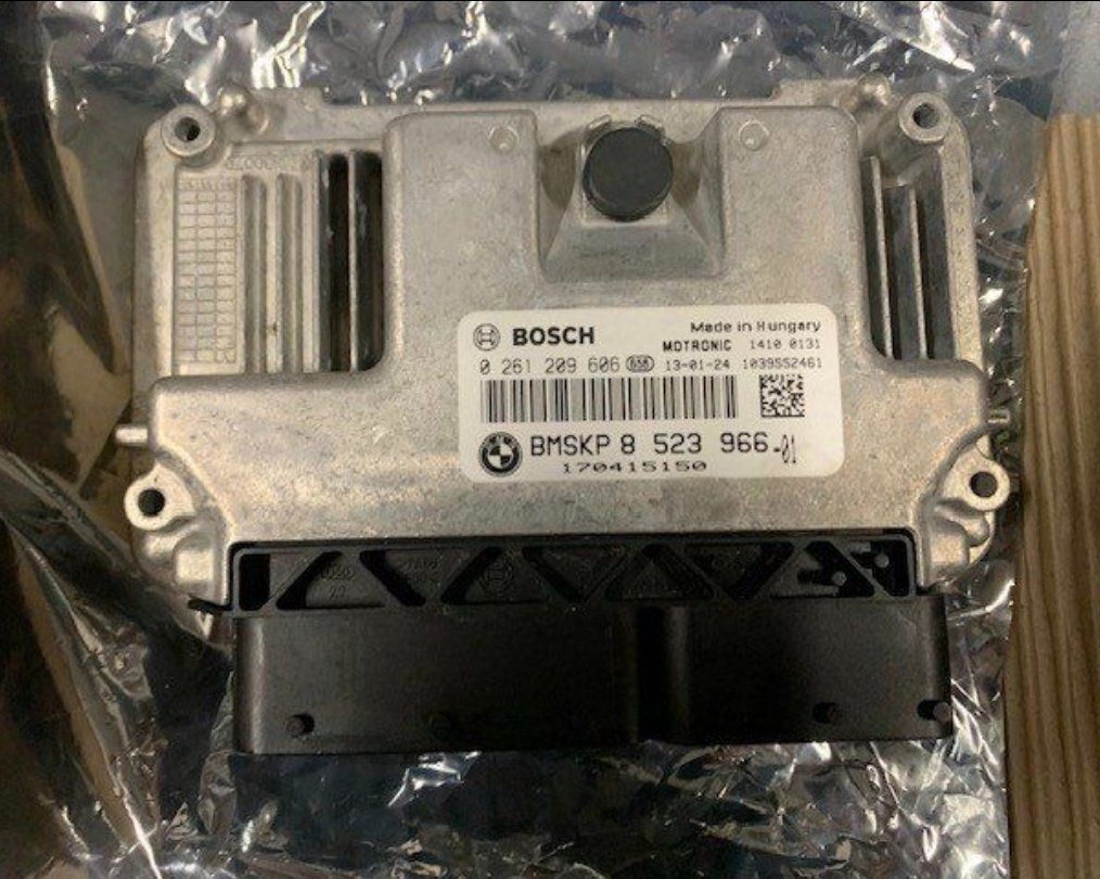 BMW Tutti i ricambio per moto: BMW S1000RR ECU origine – Usato da Montalchez venduto da FuelCarbon