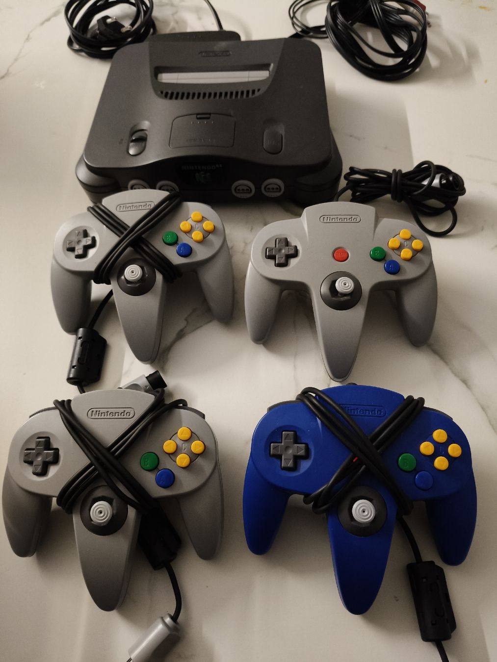 Nintendo Konsolen: Nintendo 64 Konsole mit 4 Controller - Top Zustand! – Gebraucht aus Oensingen von ece_8k7q 3