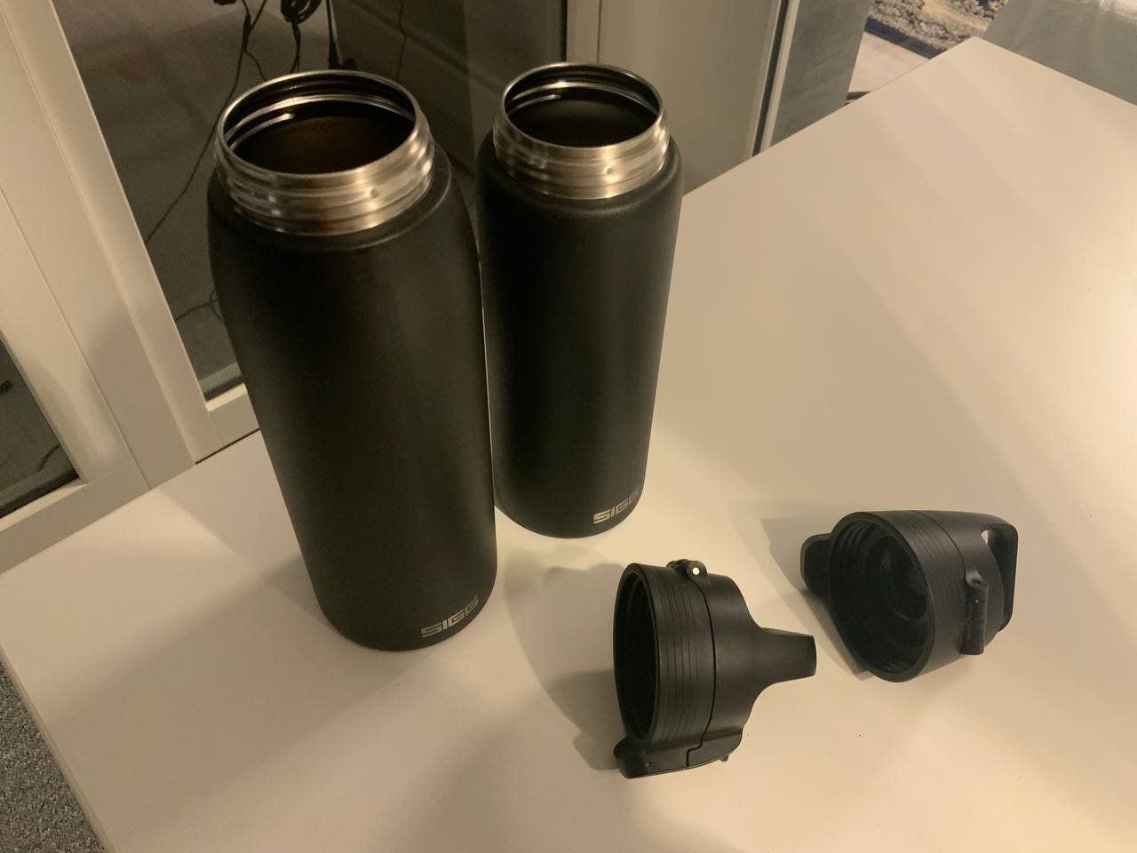 Sigg Gourdes & Thermos: 2x SIGG Shield One Trinkflaschen – D'occasion à Zürich par eportex