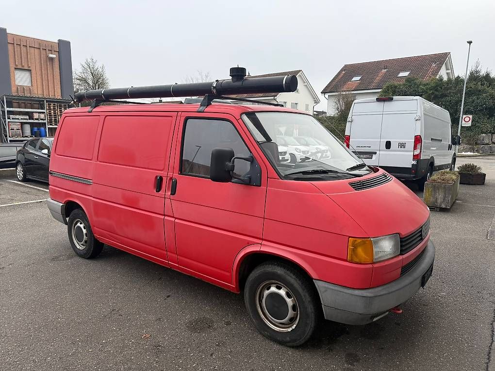 VW Veicoli da campeggio: VW T4 Camper – Usato da Auenstein venduto da PM-Krigaa 2