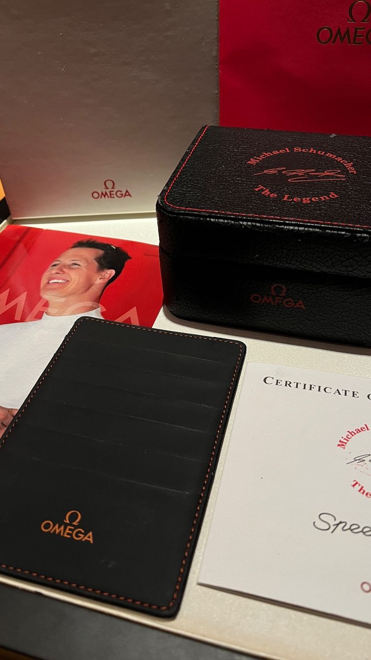 Omega Scatole porta orologi: Omega Speedmaster Racing Formula One Michael Schumacher Box – Usato da Niederurnen venduto da bueKingvest 6