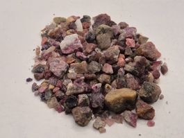 ⭐ Turmalin Rot Bunt Madagaskar ca. 510ct. Rohsteine