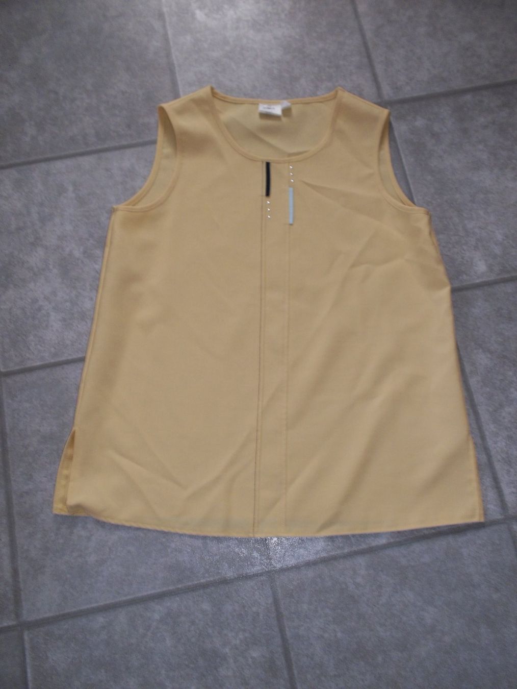 Lotti di vestiti: 3 teiliges Damenkleiderpaket Grösse 40 – Usato da Kaltbrunn venduto da Cindy99 2