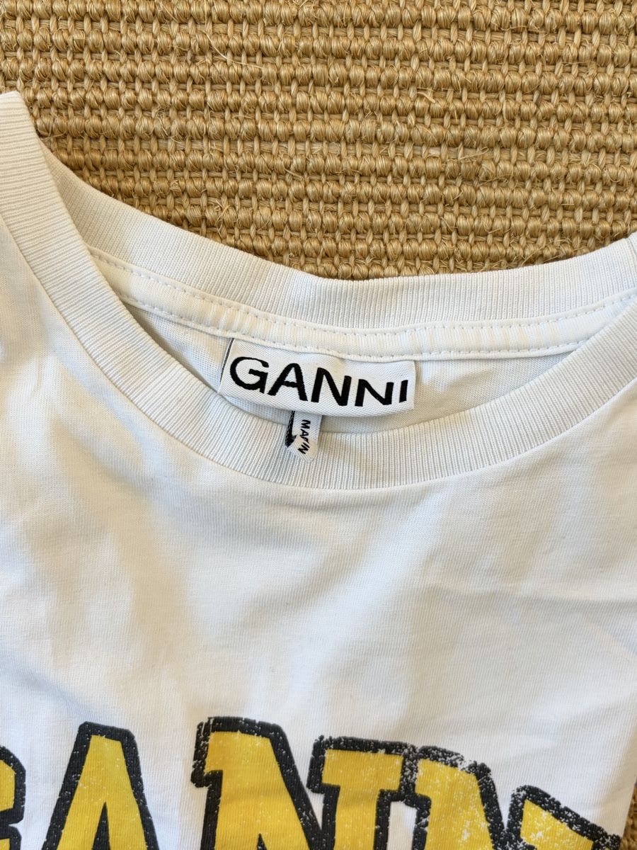 Ganni T-shirts: Ganni T shirt – D'occasion à Zürich par fischersfritzli 3