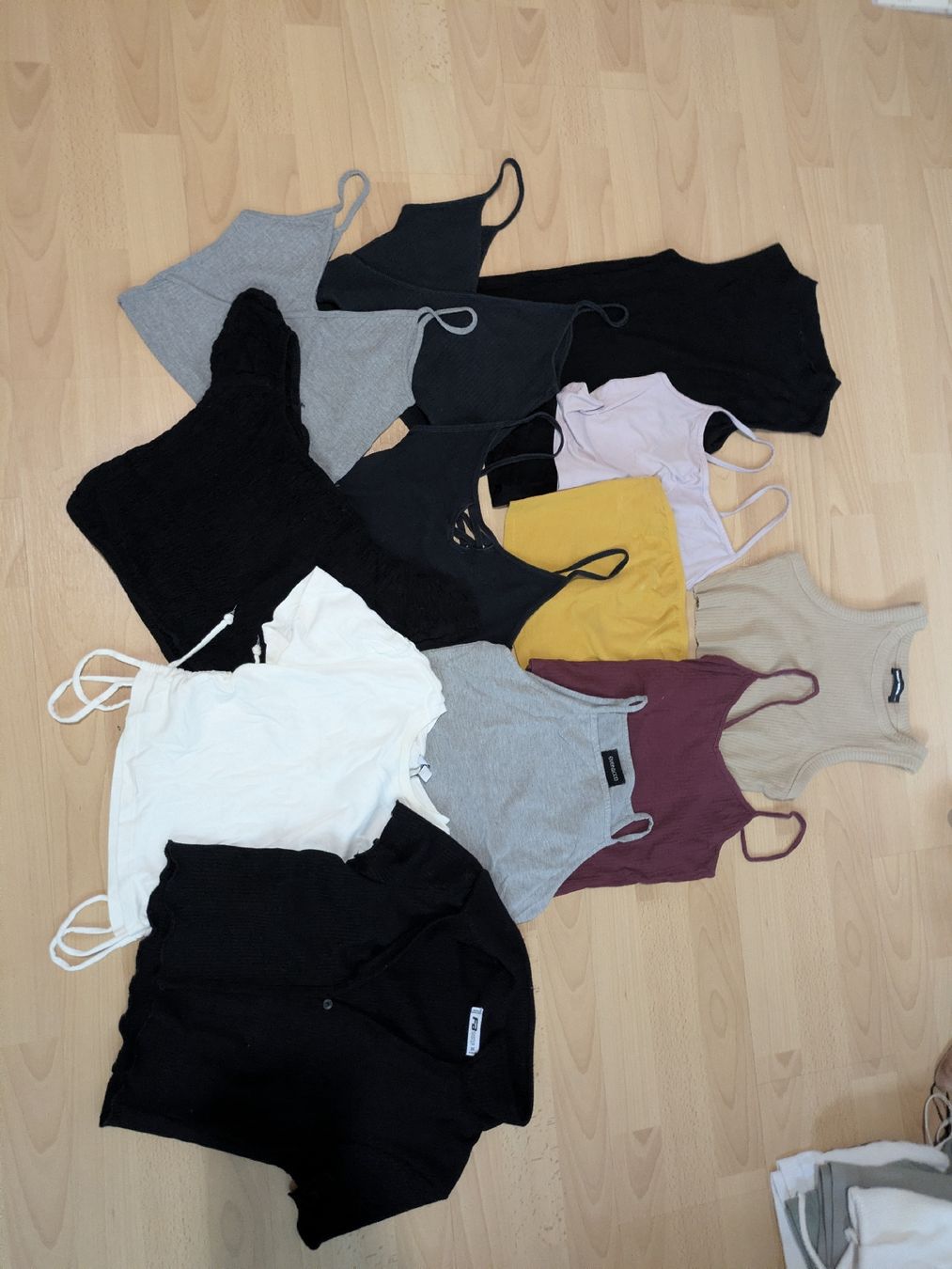 Kleiderpakete: Lot de vêtements – Gebraucht aus Tramelan von cat_67zv 6