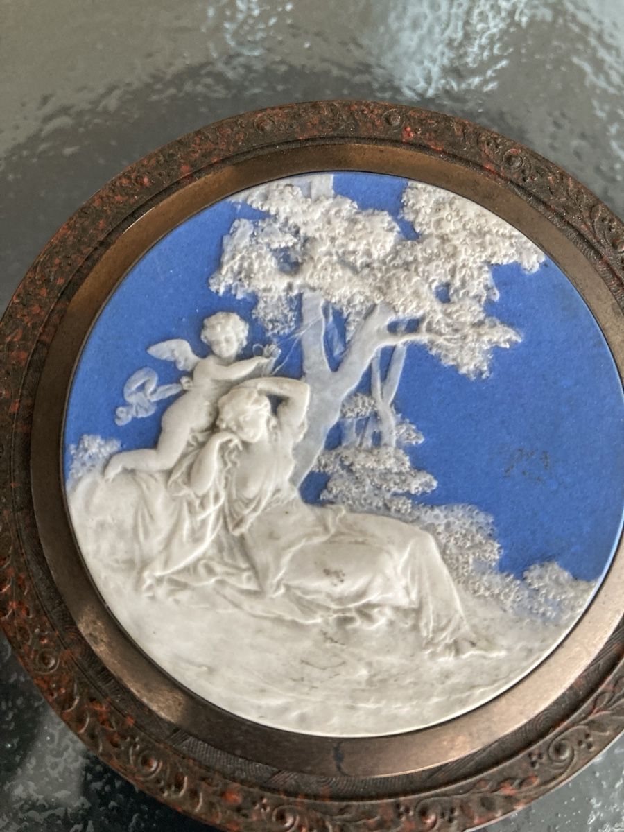Tutte le decorazioni: Kostbare antike Dose mit Biscuit Deckel – Usato da Zürich venduto da kostbares 1