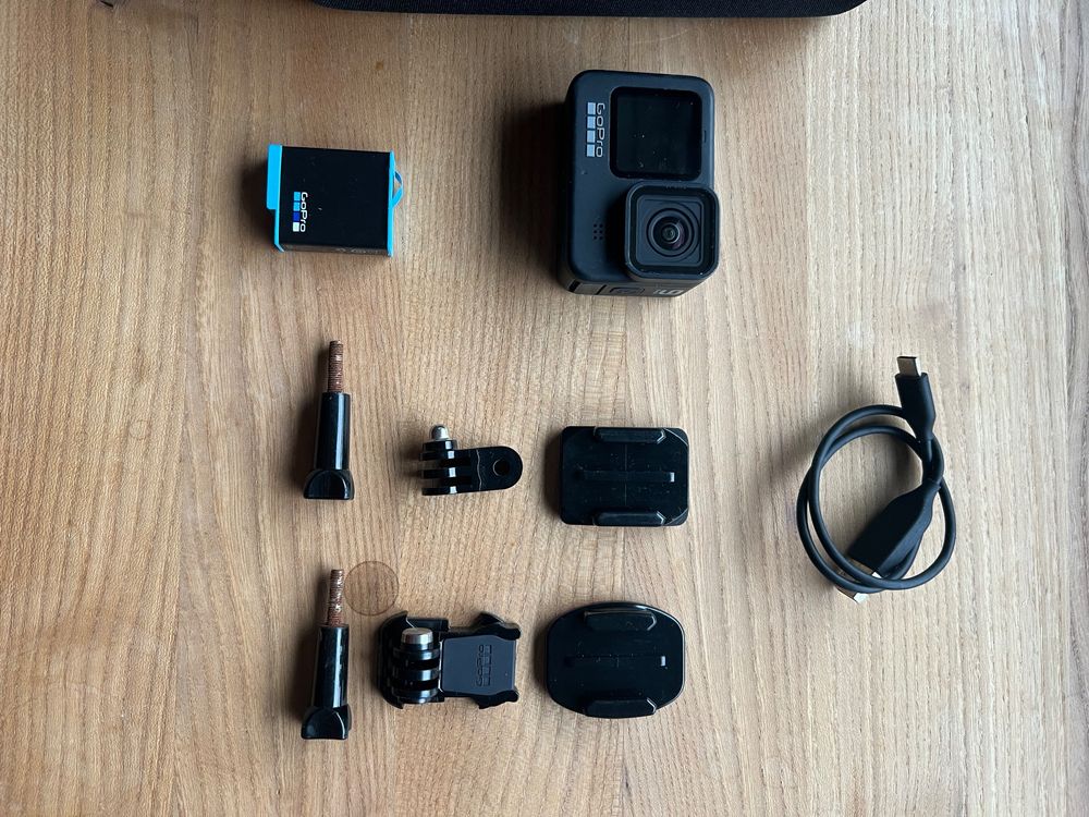 GoPro Hero 9 Black mit Zubehör (Defekt) in Luzern für CHF 35 – mit ...