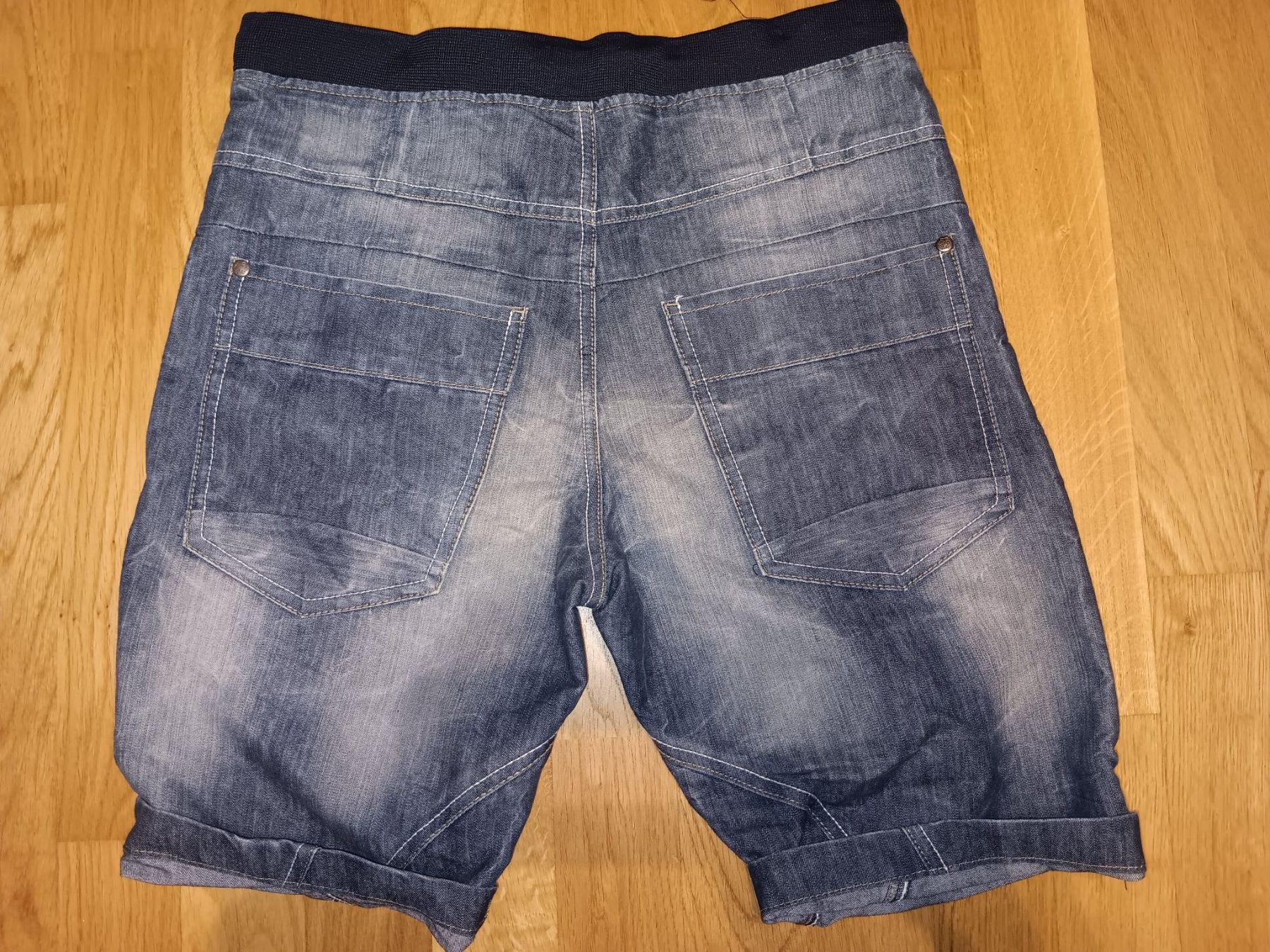 Pantaloni: Kurze Hose, Grösse S – Nuovo (secondo la descrizione) da aarburg venduto da macacito 2