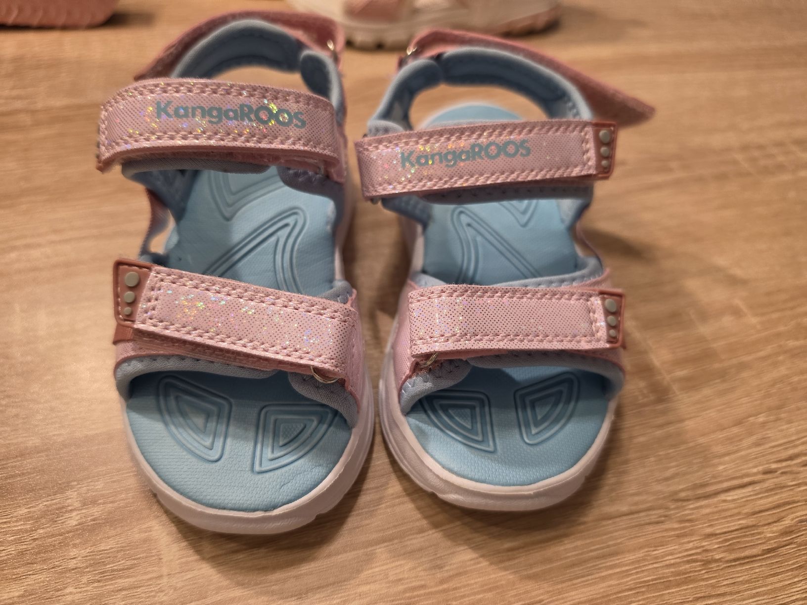 Chaussures filles: Kangaroo Sandalen 25 – Neuf (Voir description) à Kefikon TG par Livline