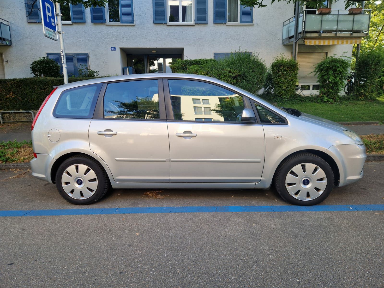 Ford Autos: Ford Focus C-Max 2.0i 16V – Neu (gemäss Beschreibung) aus Zürich von zara34