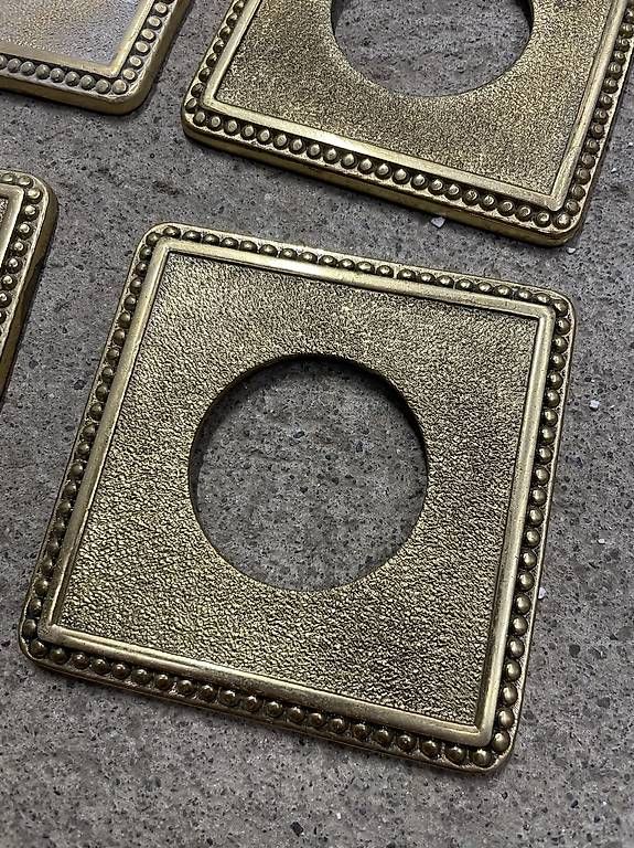 Interruttori: Plaque d'interrupteur vintage – Usato da Versoix venduto da pet_s9dn 3
