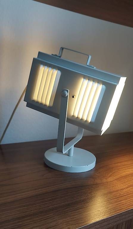 Lampen: Industriedesign Vintage Leuchte - Metall, einzigartiger Look – Gebraucht aus Gümligen von VIN-TAGE-ZONE 1