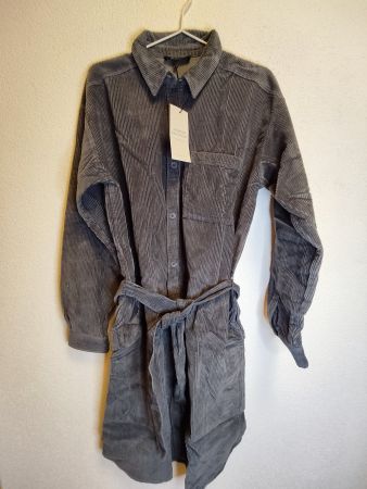 Kleid midi Cordoptik grau fairtrade recolution Grösse S