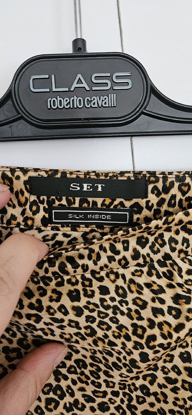 Gonne: SET Rock, Gr. 36, Leo-Muster, Herbst-Look! – Usato da Hellbühl venduto da Veci02 2