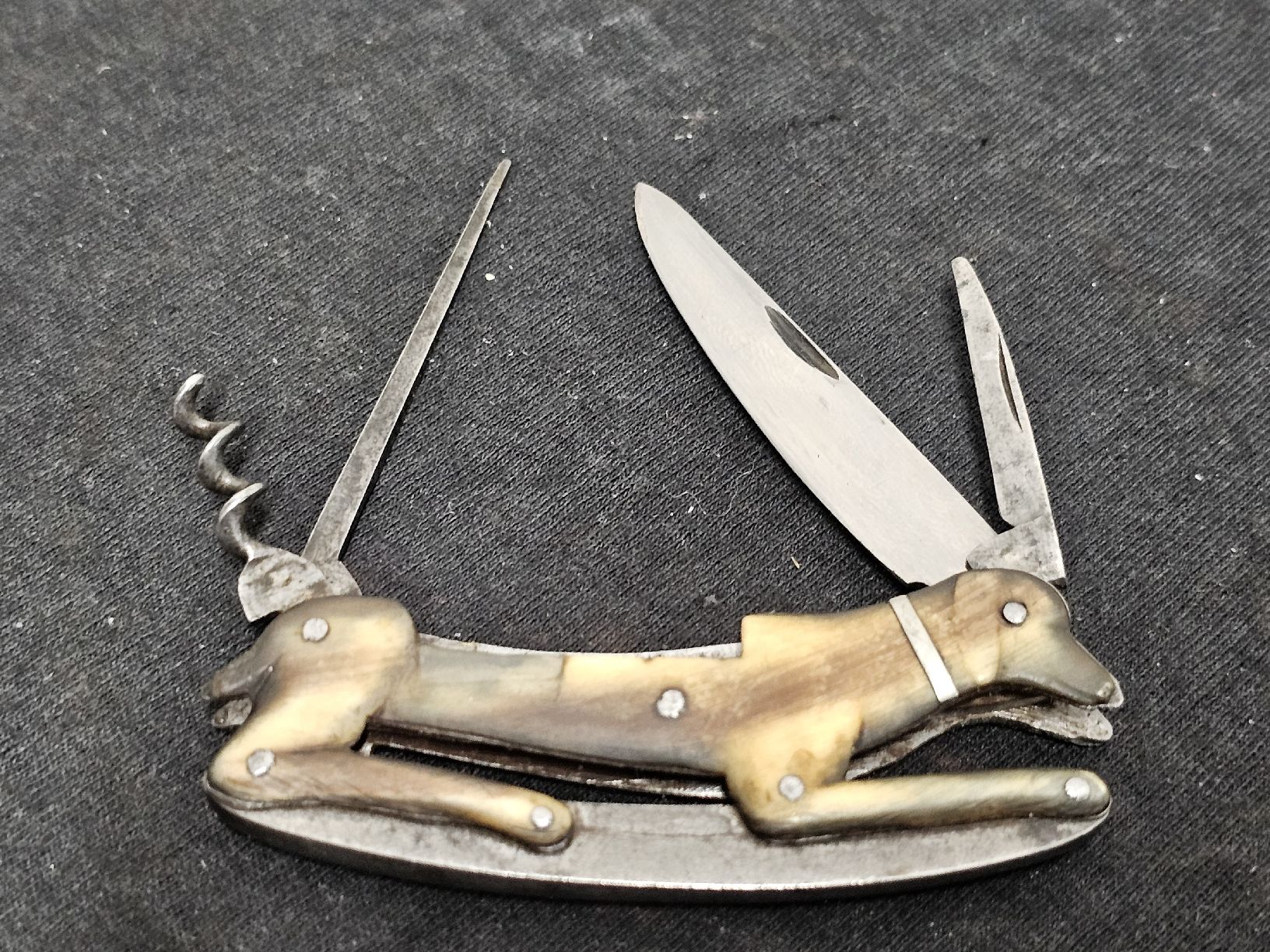 Coltelli tascabile: Antikes Taschenmesser, Feuerstahl Messer einzigartig – Usato da Wolfertswil venduto da Antiko 3