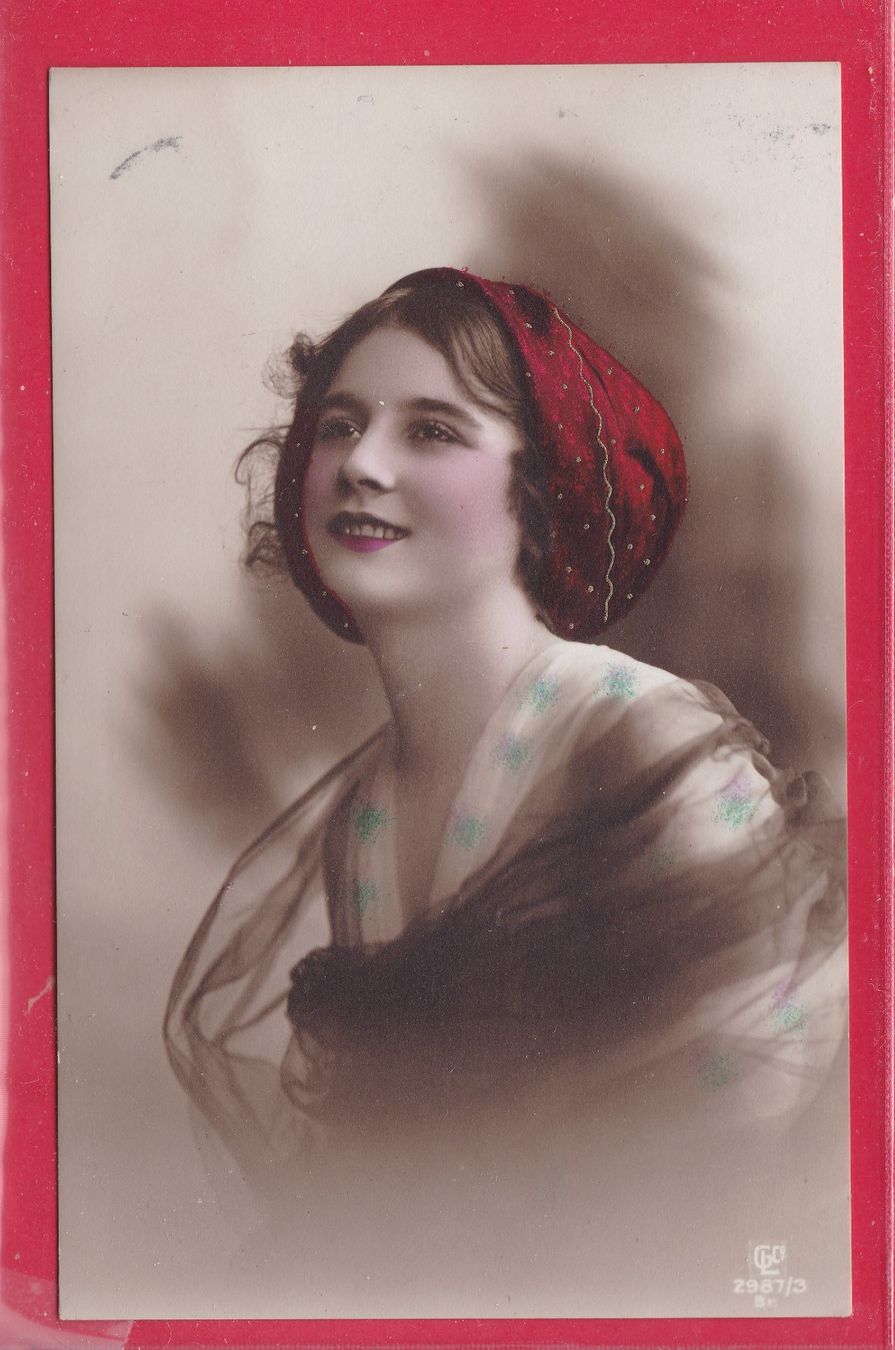 Cartoline postali: JUNGE DAME MIT ROTER KOPFBEDECKUNG, 24.5.1911 – Usato da Oberrieden venduto da Gebirgsstelze