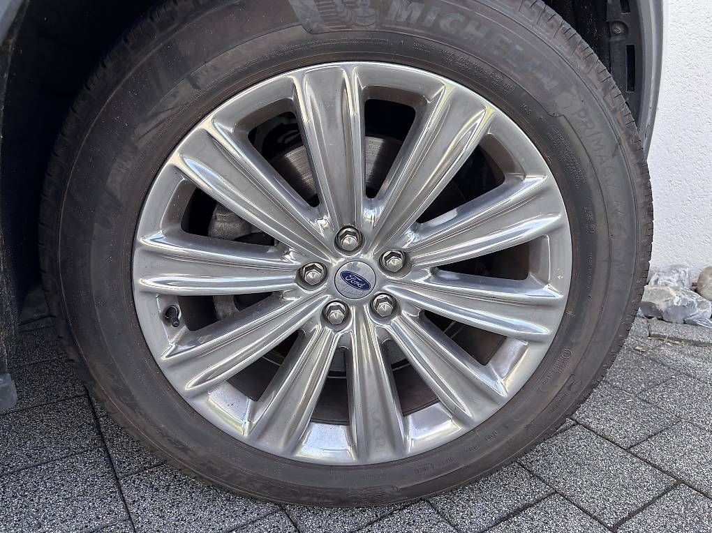 Autos: Schöner Ford Explorer Plug in Hybrid Platinum – Gebraucht aus Dachsen von and_mw7w 4
