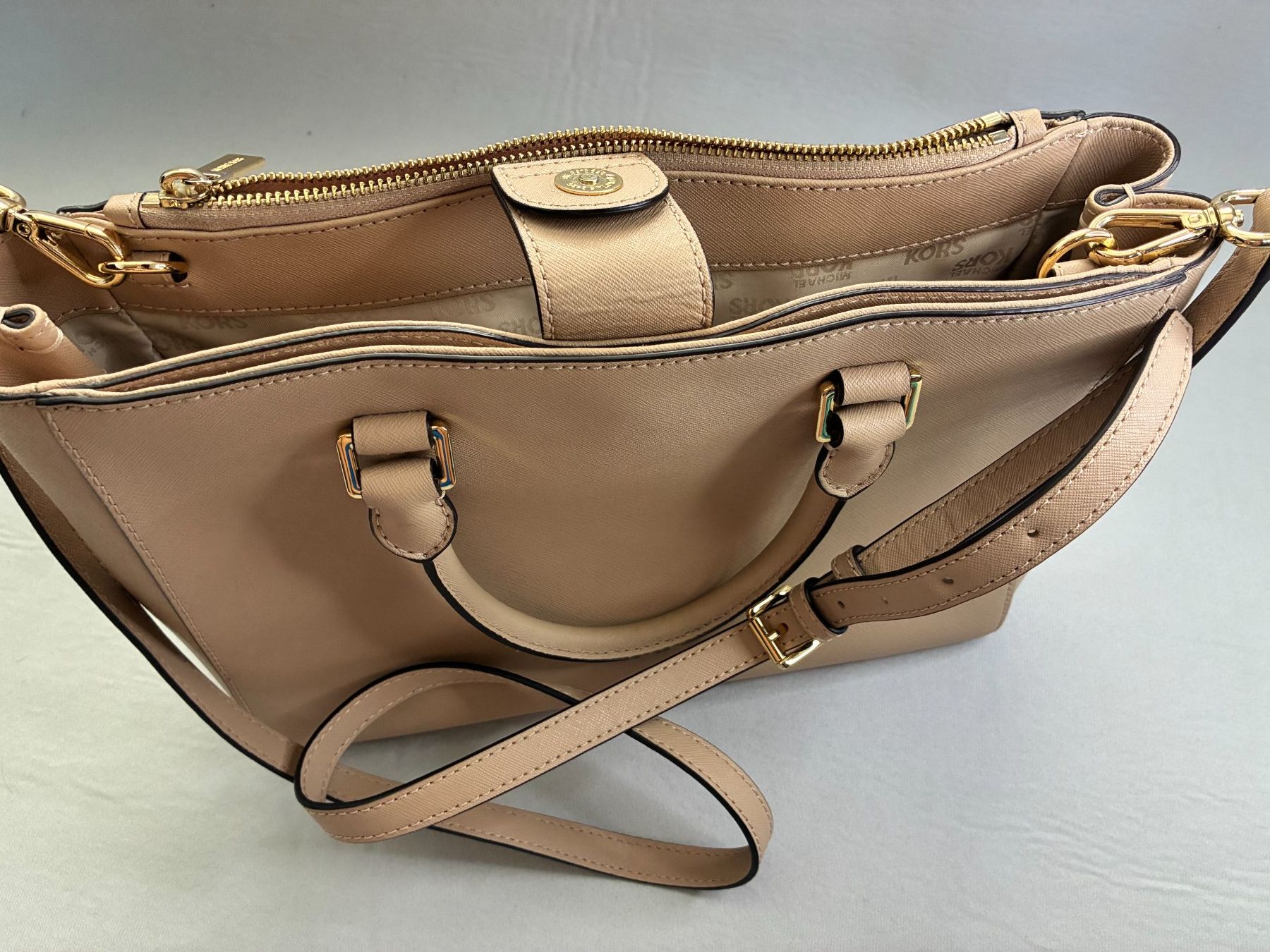 Michael Kors Sacs femmes: Michael Kors Kellen Satchel 100% original – D'occasion à Malleray par ste_rx2t 4