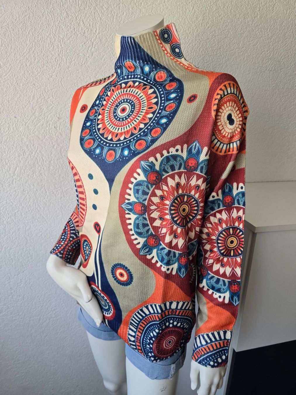 Pulls & Sweat-shirts: Pull  MENDALA T-M NEUF – Neuf avec emballage d'origine à Les Verrières par kitel79 1