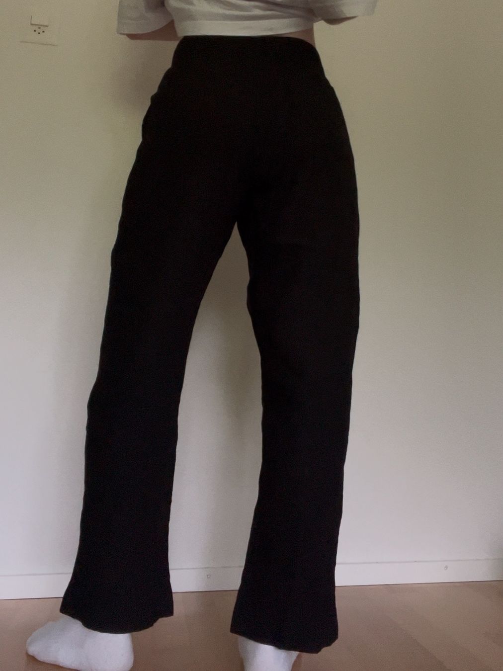 Zara Pantaloni: Stoffhosen schwarz Zara – Usato da Zuzwil SG venduto da dieschnellemichelle 5