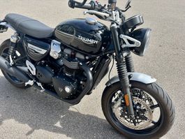 Triumph Speed Twin 1200