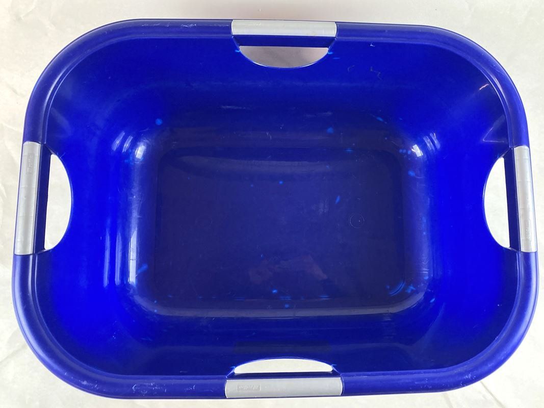 Rotho Cesti per biancheria: ROTHO | Wäschekorb | blau | ca. 26x65x48cm – Usato da Wittenbach venduto da Restwert_St-Gallen 1