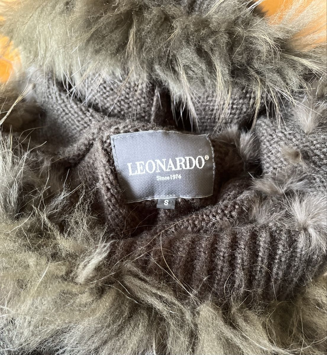 Altro in Moda donna: LEONARDO Strickponcho mit Pelz, Gr. S – Nuovo (secondo la descrizione) da Aarau venduto da Doct8 5