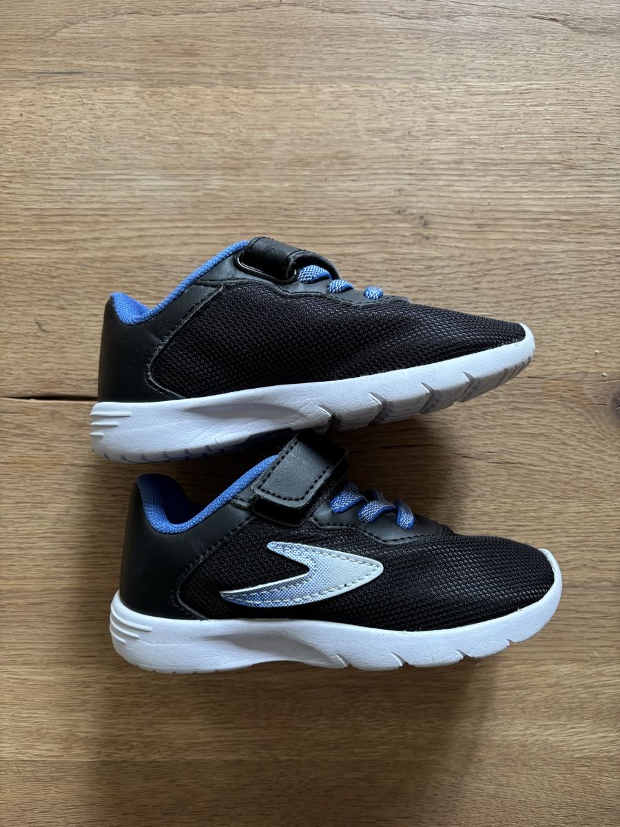 Scarpe da uomo: Turnschuhe Kinder – Nuovo (secondo la descrizione) da Neerach venduto da lin_v6bj 2